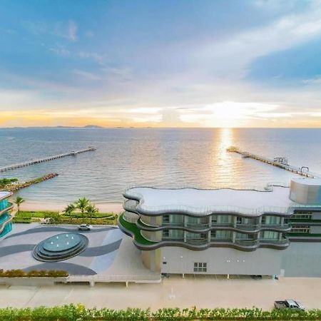 Symphony Of The Sea Hotel Bangsaen Buitenkant foto