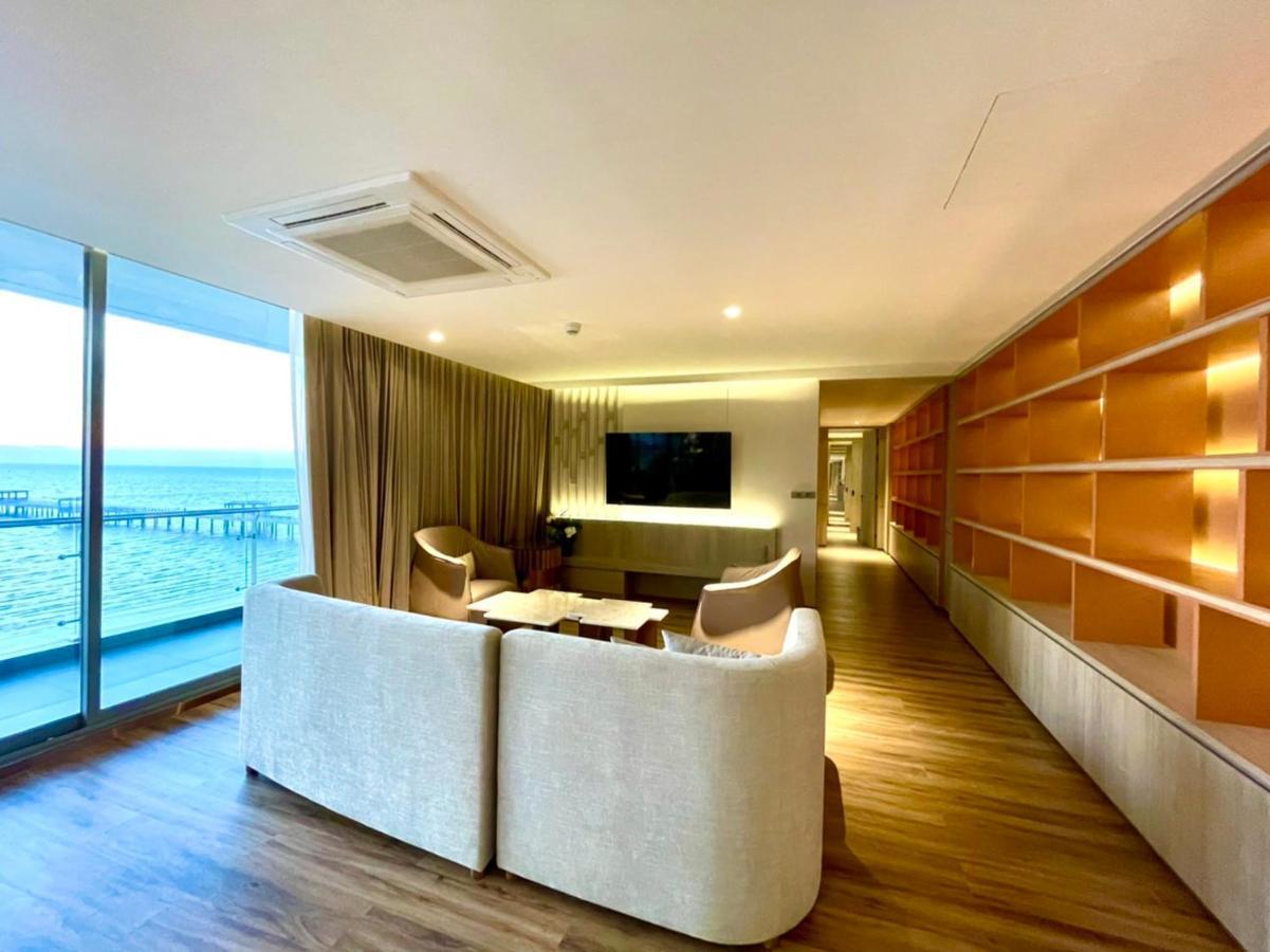 Symphony Of The Sea Hotel Bangsaen Buitenkant foto
