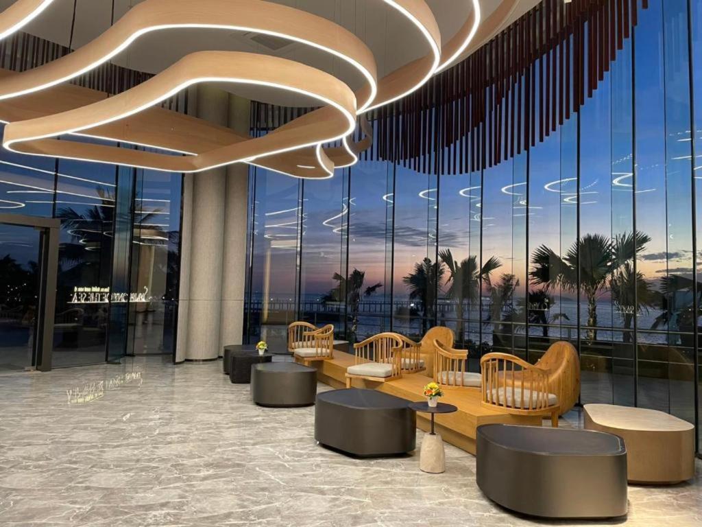 Symphony Of The Sea Hotel Bangsaen Buitenkant foto