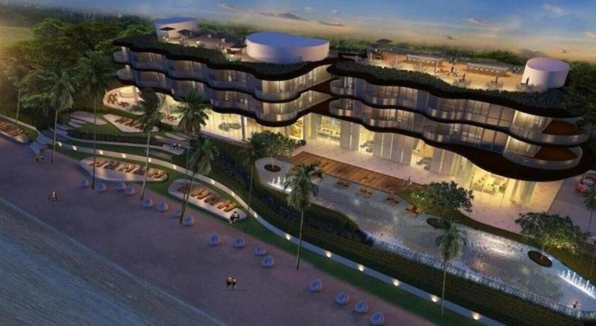 Symphony Of The Sea Hotel Bangsaen Buitenkant foto